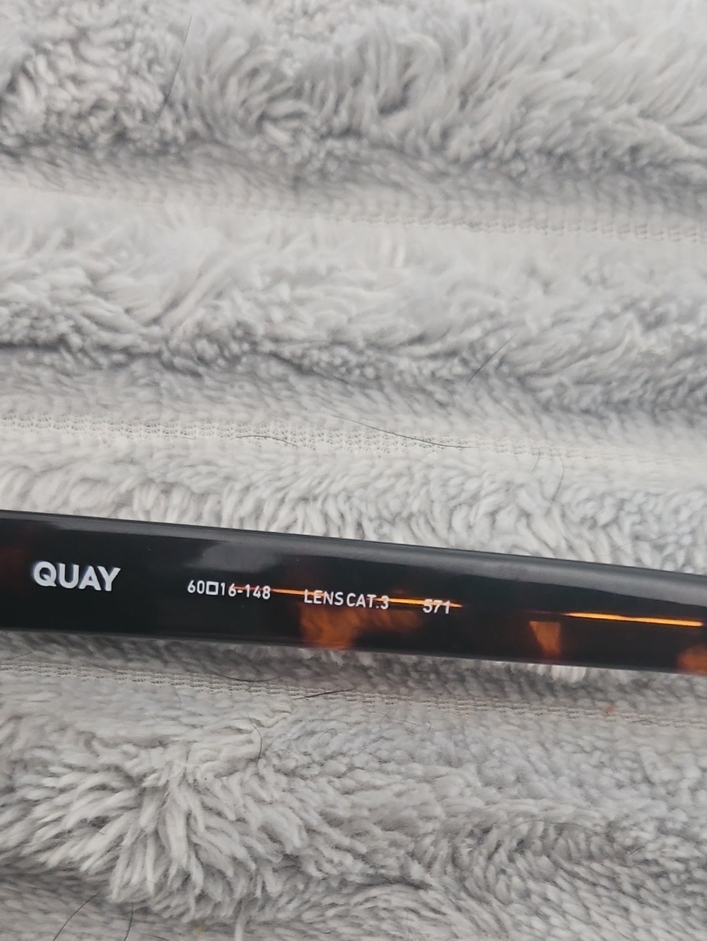 Quay Level Up Designer sunglasses - Picture 4 of 7